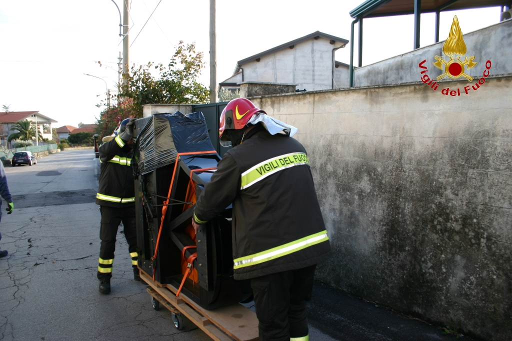 TERREMOTO, VIGILI DEL FUOCO RECUPERANO PIANOFORTE E LIBRI