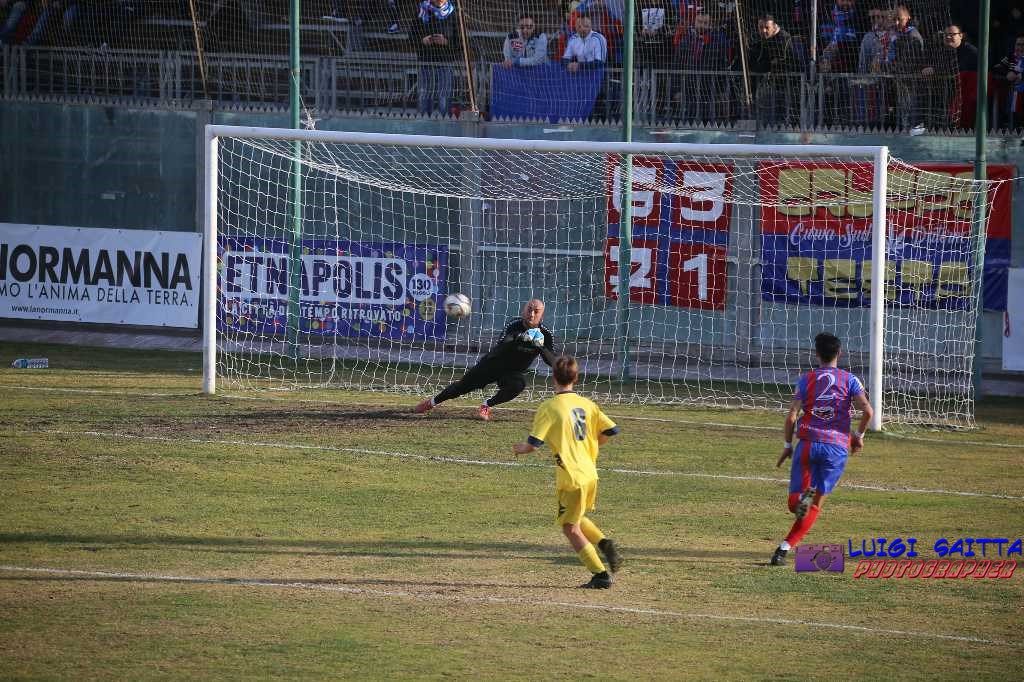 CALCIO: SOLO UN PARI DEL DERBY TRA PATERNO' E BIANCAVILLA