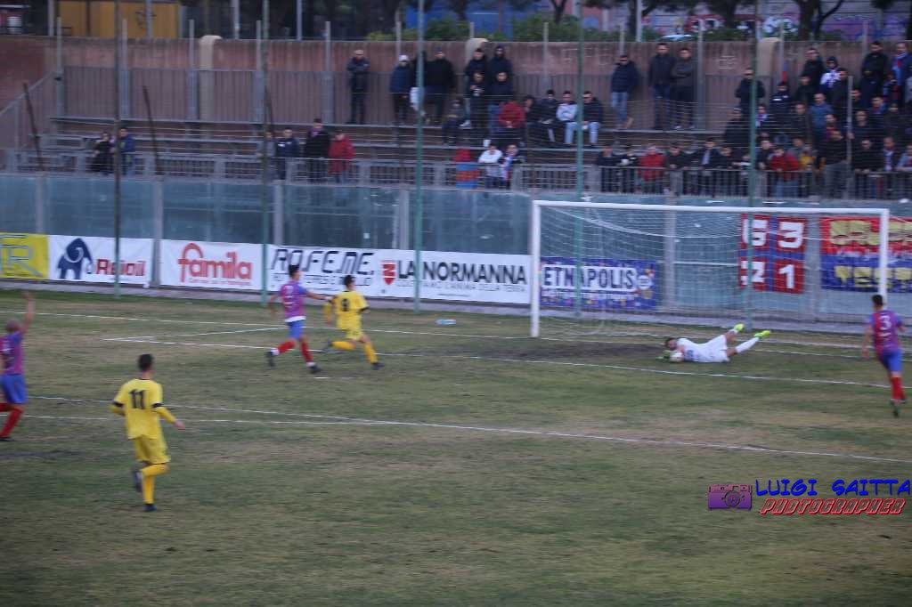 CALCIO: SOLO UN PARI DEL DERBY TRA PATERNO' E BIANCAVILLA