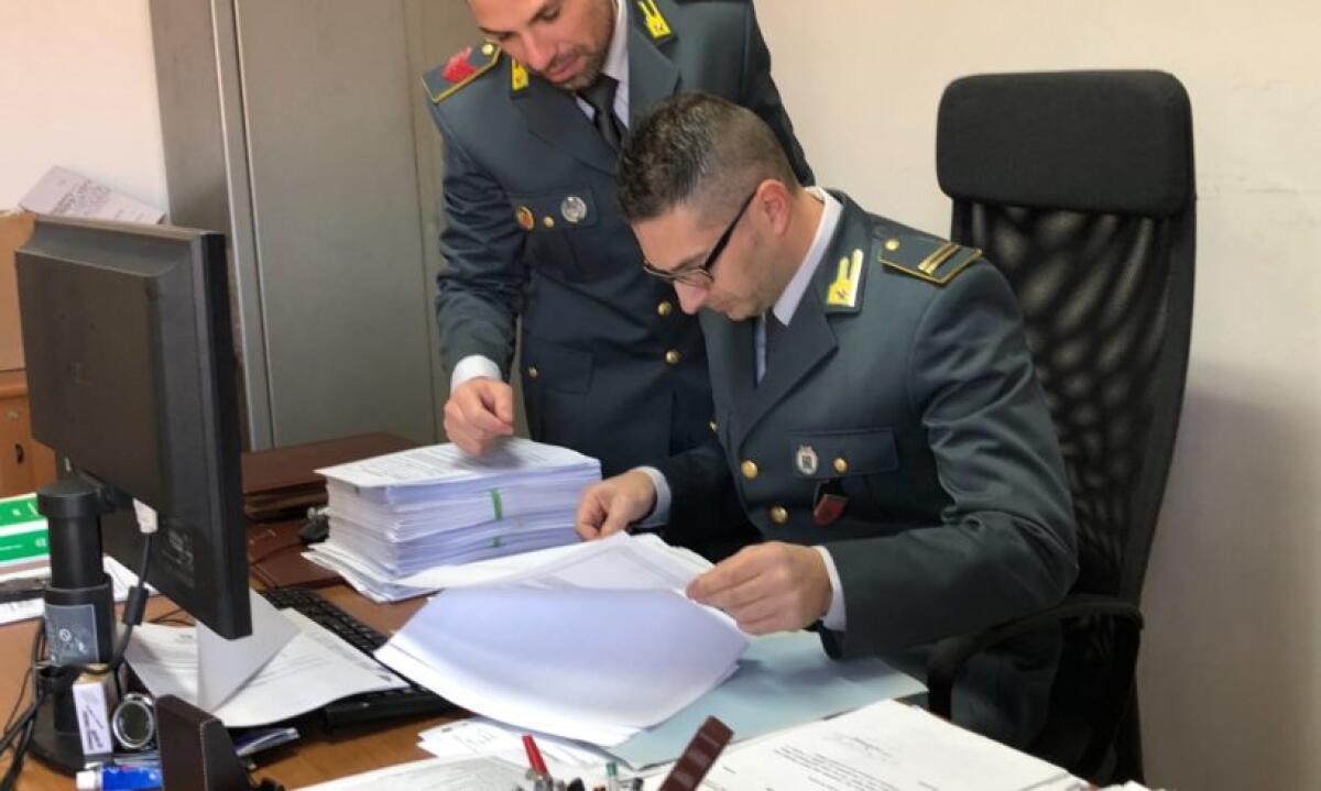 BRONTE: GDF SEQUESTRA 520 MILA EURO A DUE IMPRESE DI PUBBLICITÀ - 