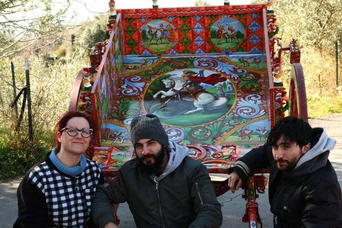 PATERNO': GIOVANI ARTISTI DI CARRETTI CRESCONO - 