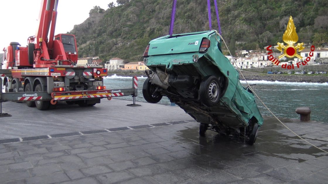 RECUPERATI DUE CADAVERI, CONTINUANO RICERCHE IN MARE PER TERZO DISPERSO