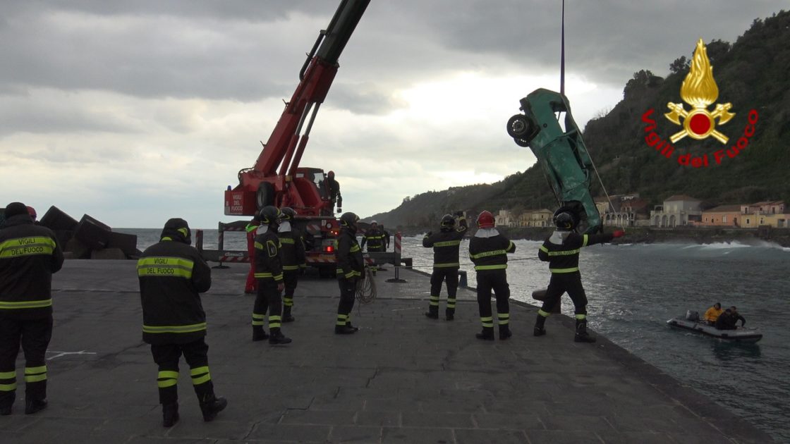 RECUPERATI DUE CADAVERI, CONTINUANO RICERCHE IN MARE PER TERZO DISPERSO