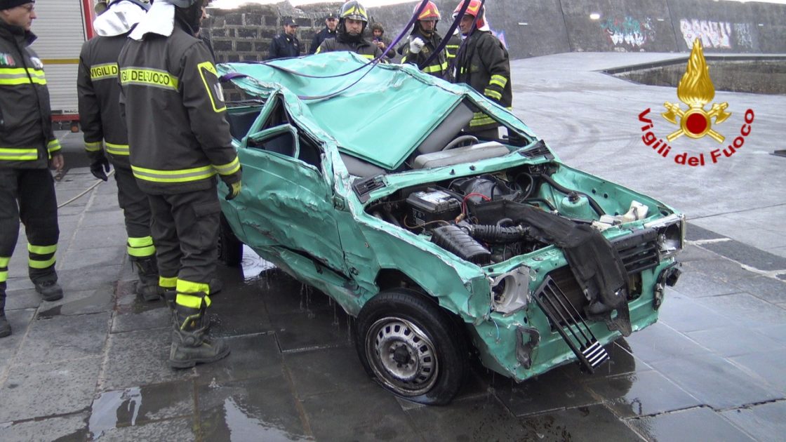 RECUPERATI DUE CADAVERI, CONTINUANO RICERCHE IN MARE PER TERZO DISPERSO