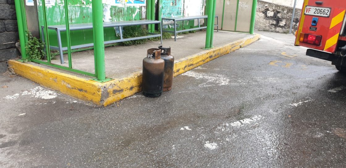 MOTTA SANT'ANASTASIA: PRENDONO A FUOCO DUE BOMBOLE DEL GAS IN UN APPARTAMENTO