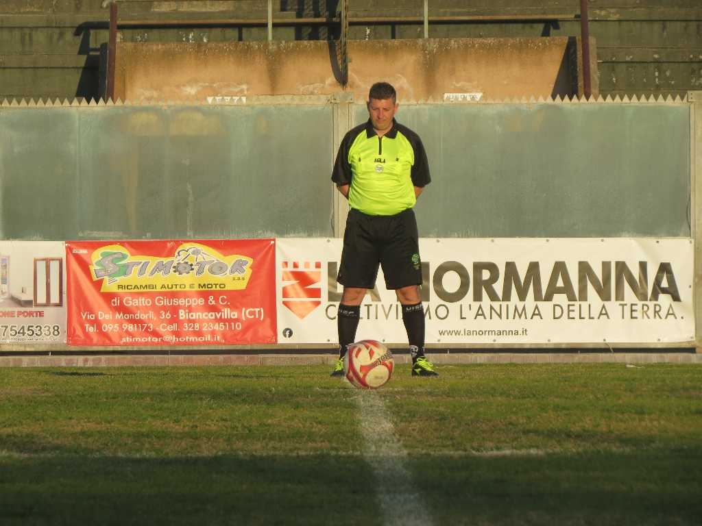 PATERNÒ, LA SOLIDARIETÀ VA IN GOL.