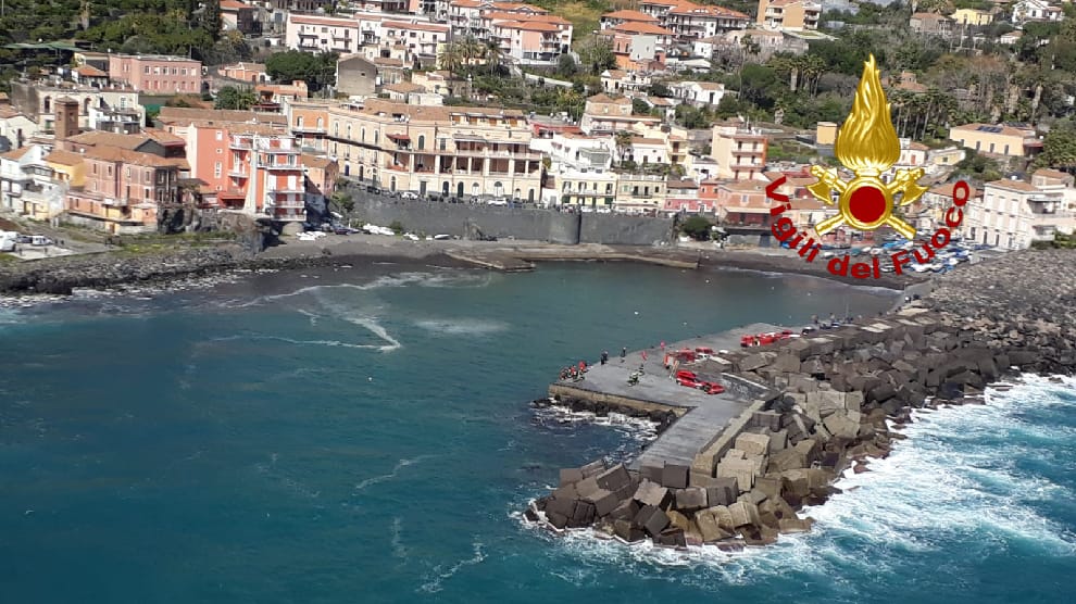 RECUPERATI DUE CADAVERI, CONTINUANO RICERCHE IN MARE PER TERZO DISPERSO