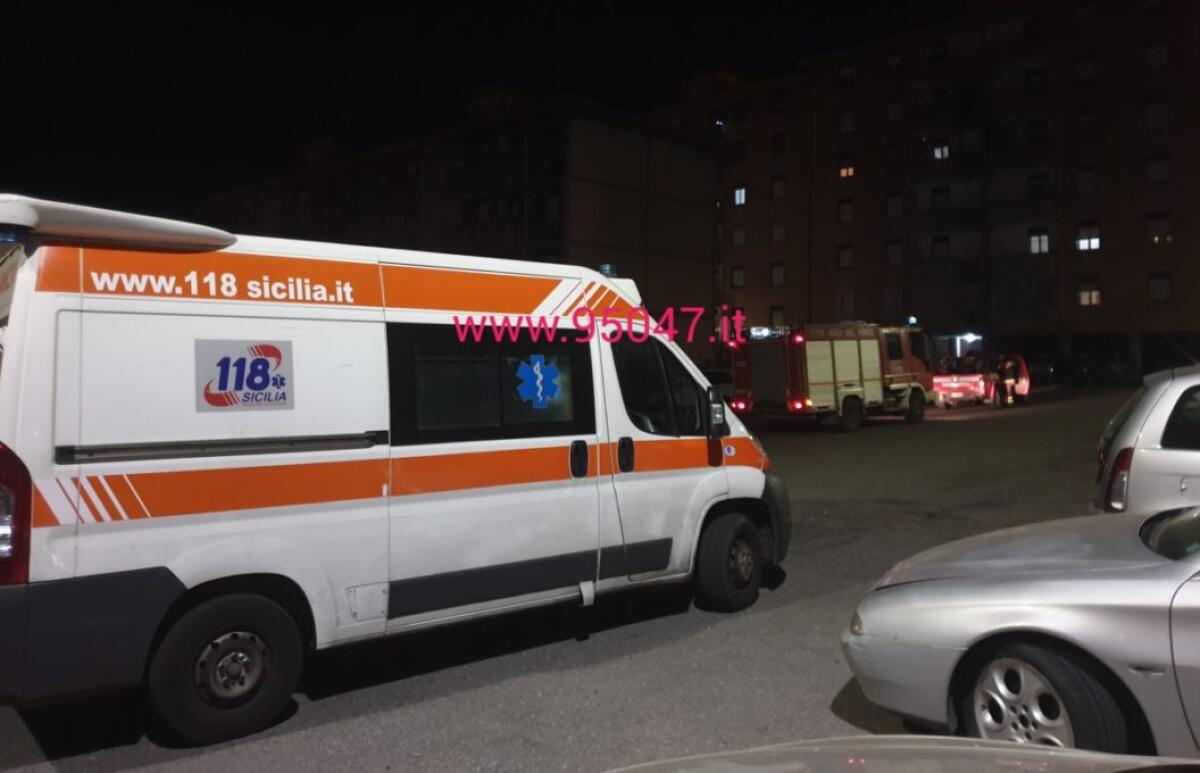 PATERNÒ: UOMO MINACCIA DI GETTARSI DAL BALCONE, SALVATO DALLE FORZE DELL'ORDINE - 