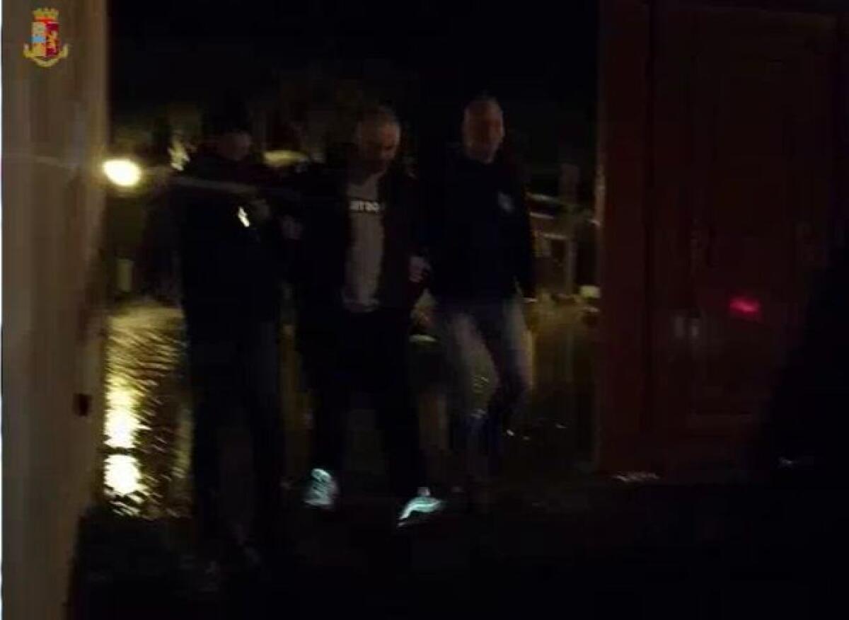 CATANIA: ESTORSIONI E DROGA, 14 ARRESTI - 