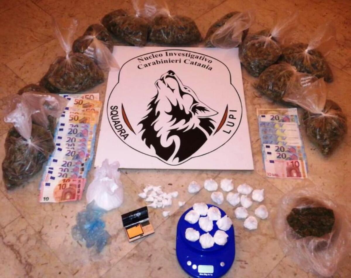 CATANIA: SEQUESTRATI OLTRE 1,5 KG TRA “COCA” E “MARIJUANA” - 