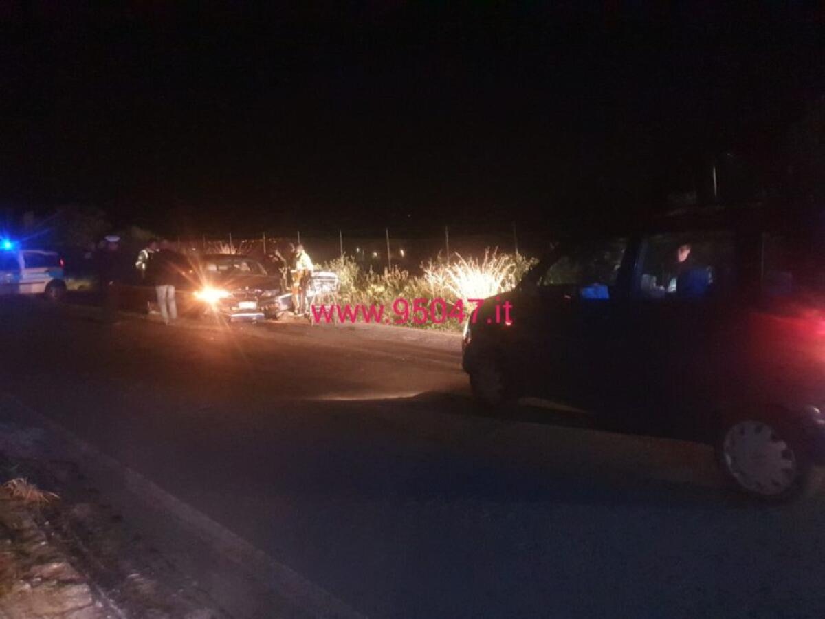 INCIDENTE NEI PRESSI DEL CENTRO COMMERCIALE, 2 FERITI - 