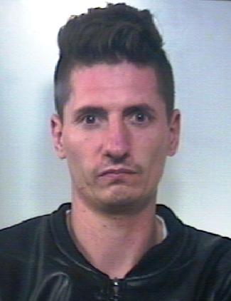 GRAMMICHELE: RUBAVANO AL SUPERMERCATO CON LA MUTA DA SUB