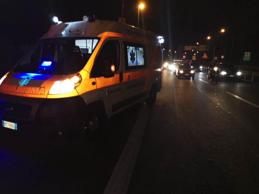 CATANIA: TAMPONAMENTO IN VIALE MEDITERRANEO