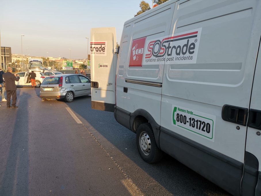 INCIDENTE SS121 A MISTERBIANCO, FERITI