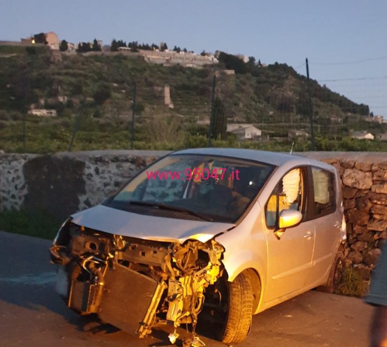 PATERNO':  INCIDENTE IN ZONA SAN MARCO