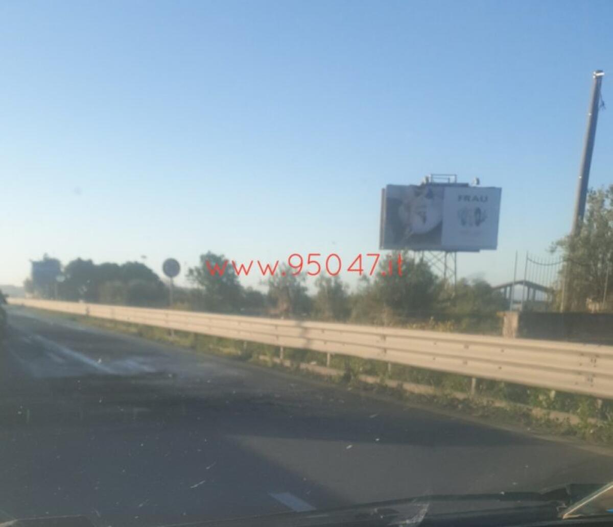 RAPINA AL RIFORNIMENTO SULLA SS121 - 