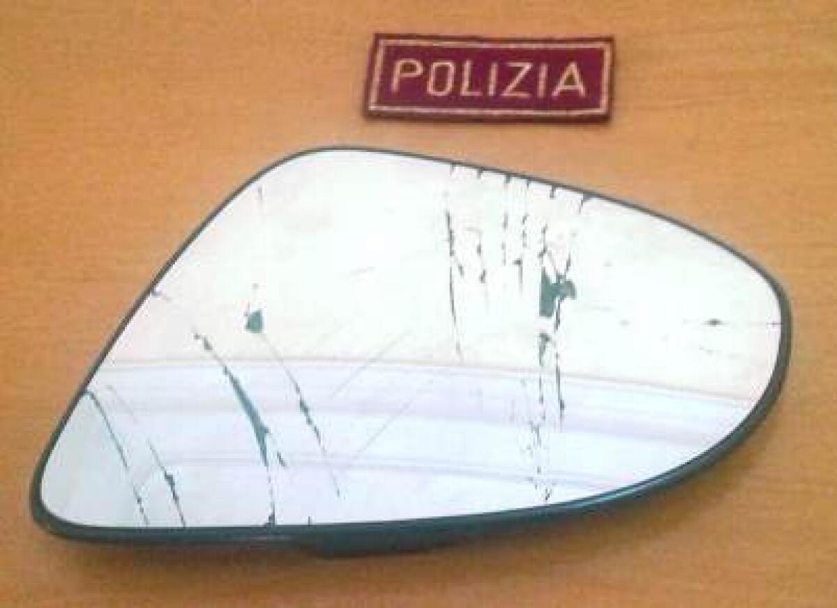 CATANIA: TRUFFA DELLO SPECCHIETTO, LA SIGNORA NON CI CASCA E LO FA FERMARE - 