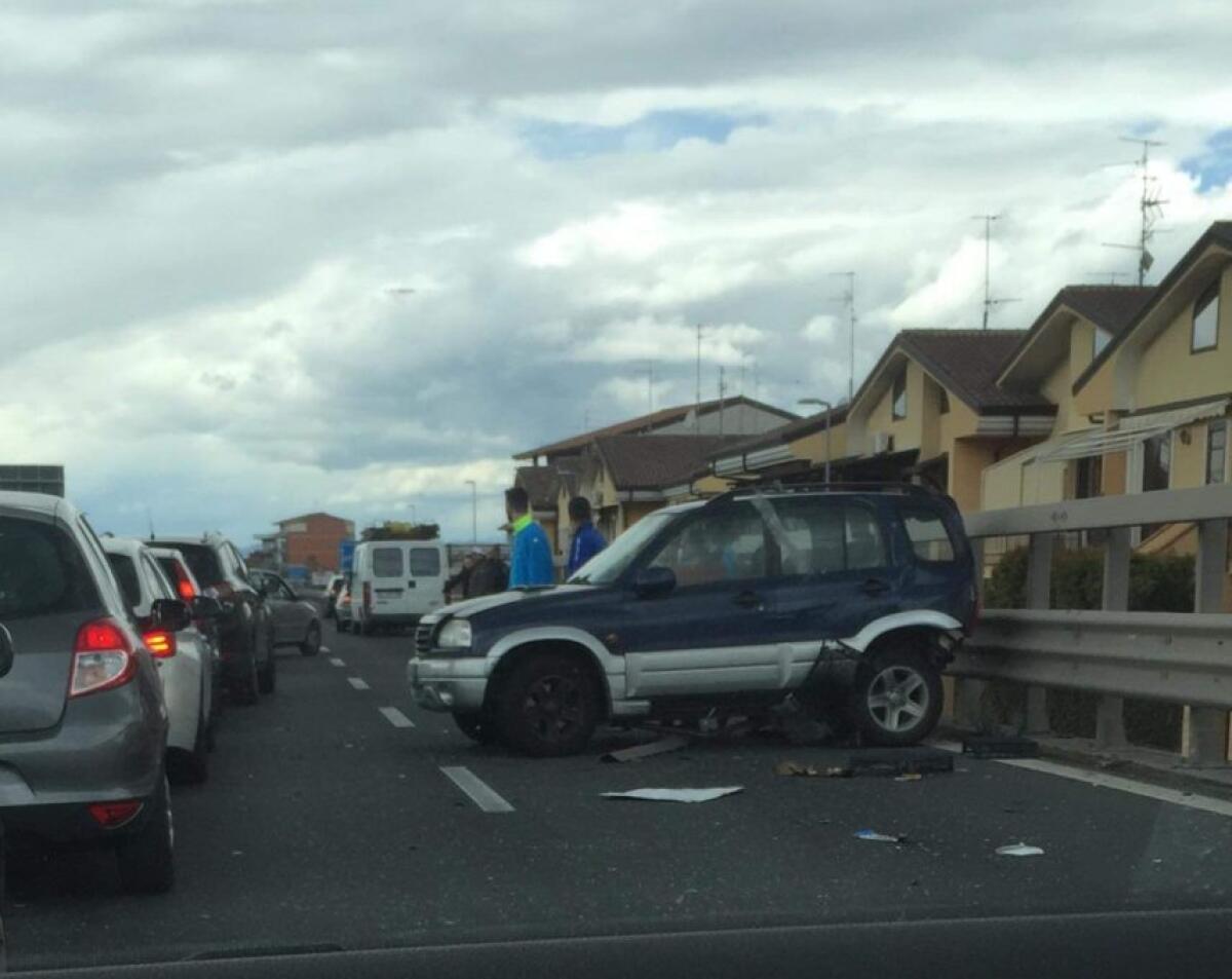 TAMPONAMENTO SULLA SS121 - 