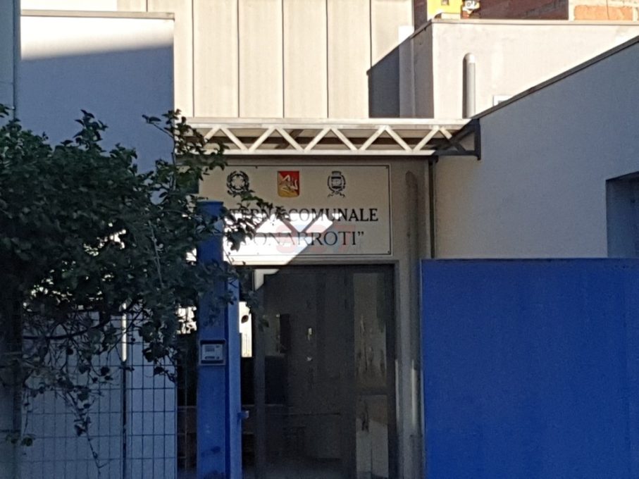 VANDALI ALLA SCUOLA MATERNA "MICHELANGELO BUONARROTI"