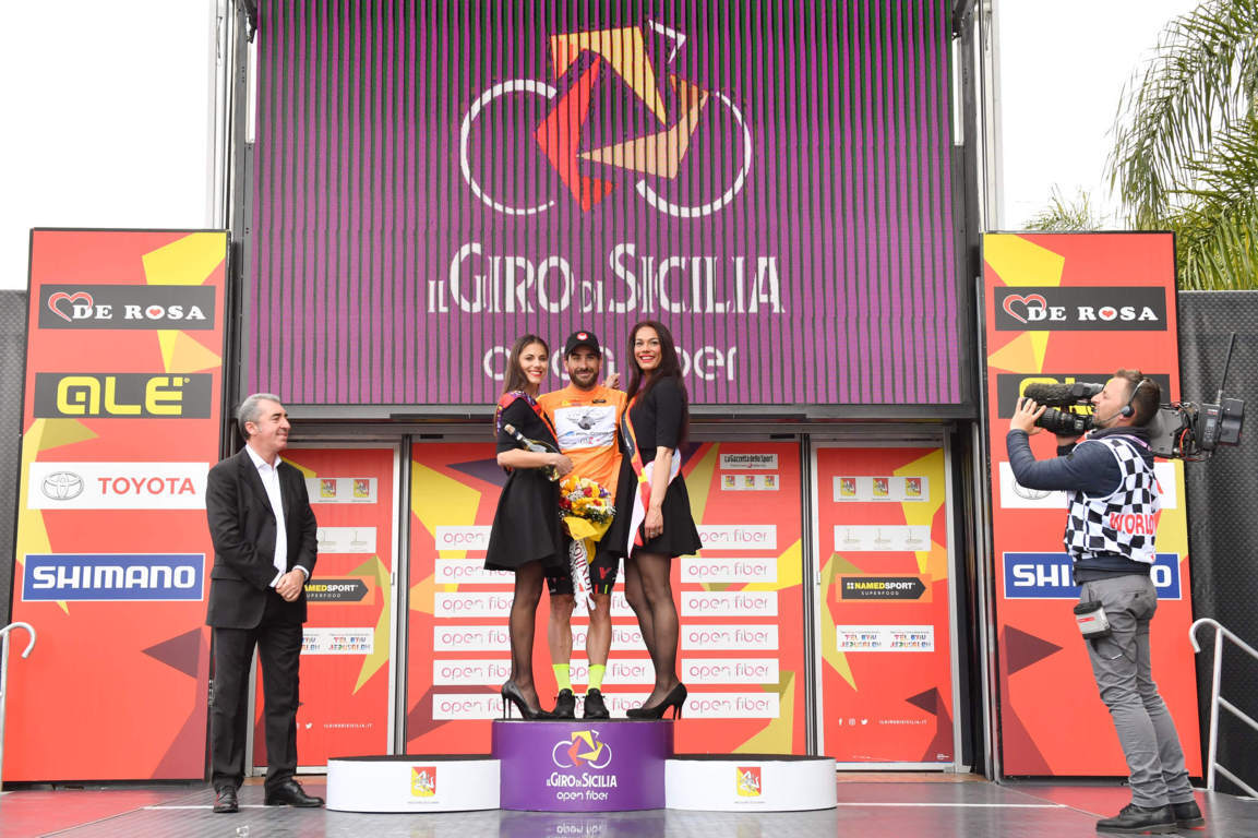 ALLA PRIMA DEL GIRO DI SICILIA BRINDA STACCHIOTTI - FOTO