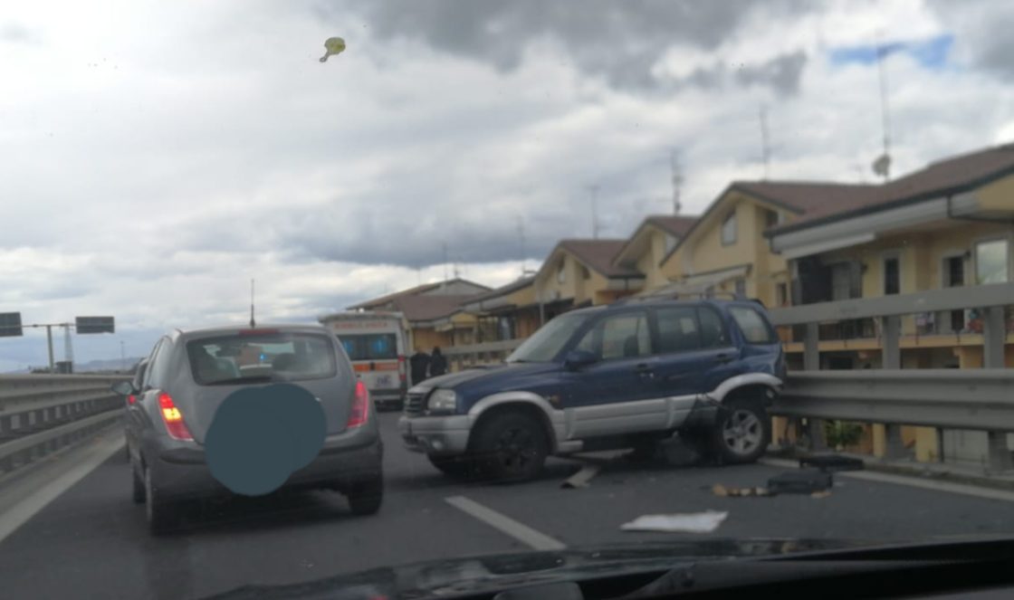 TAMPONAMENTO SULLA SS121