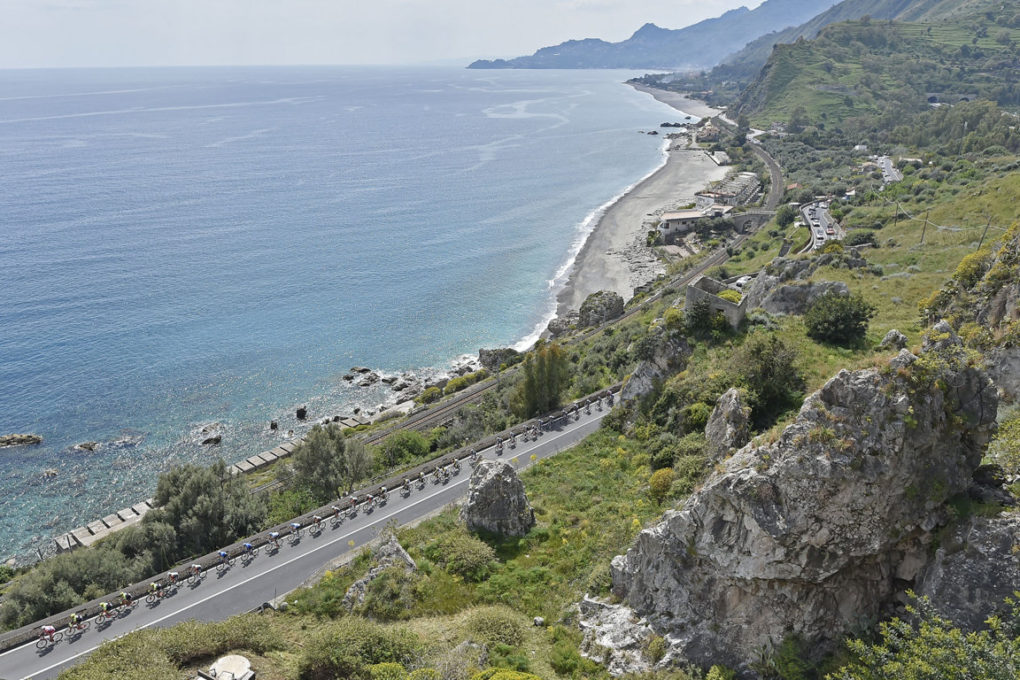 ALLA PRIMA DEL GIRO DI SICILIA BRINDA STACCHIOTTI - FOTO