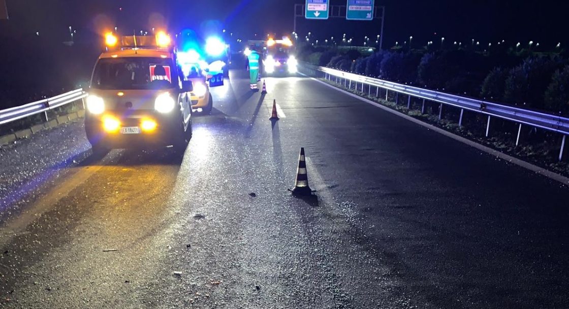 TRAGEDIA SFIORATA QUESTA NOTTE SULL'A19