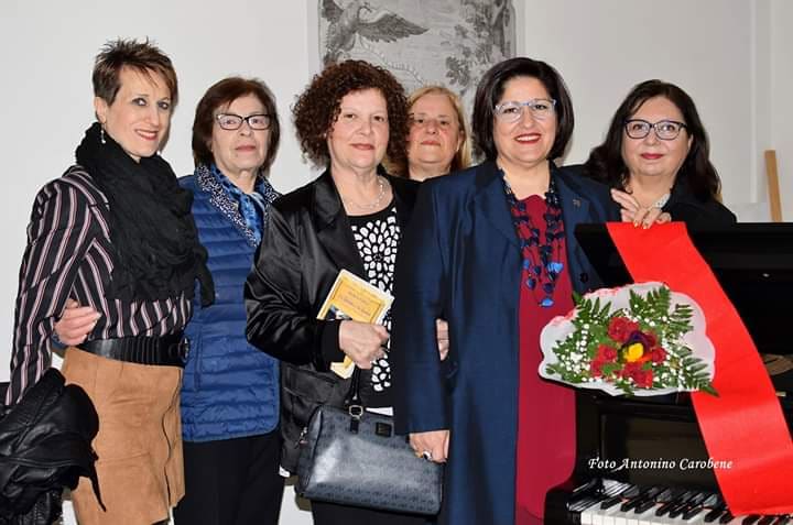 PATERNO': PRESENTAZIONE LIBRO "LO SPIRITO E LA SPOSA" DI BARBARA FALLICA