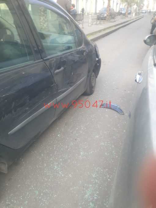 PATERNÒ: INCIDENTE IN VIA GARIBALDI