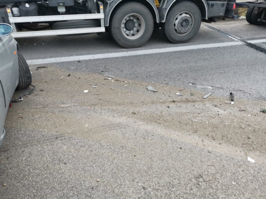 TAMPONAMENTO SULLA TANGENZIALE, RALLENTAMENTI