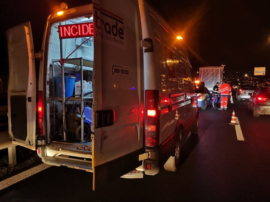 TAMPONAMENTO SULLA TANGENZIALE, LUNGHE CODE