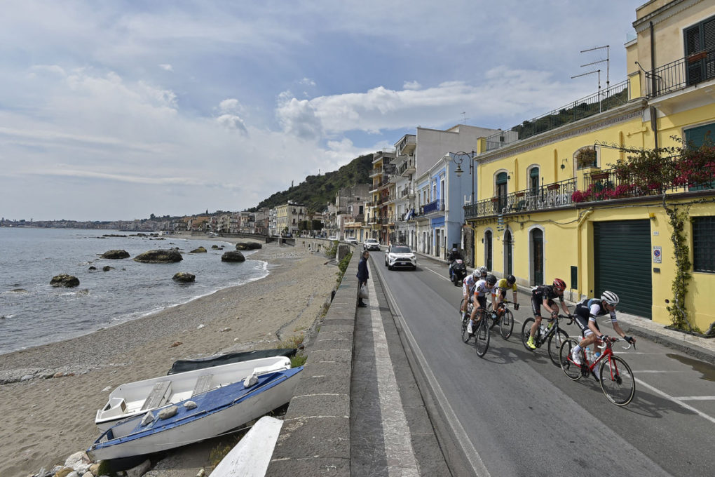 ALLA PRIMA DEL GIRO DI SICILIA BRINDA STACCHIOTTI - FOTO