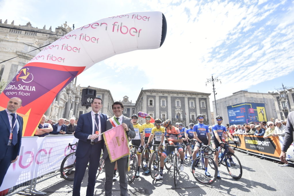 ALLA PRIMA DEL GIRO DI SICILIA BRINDA STACCHIOTTI - FOTO