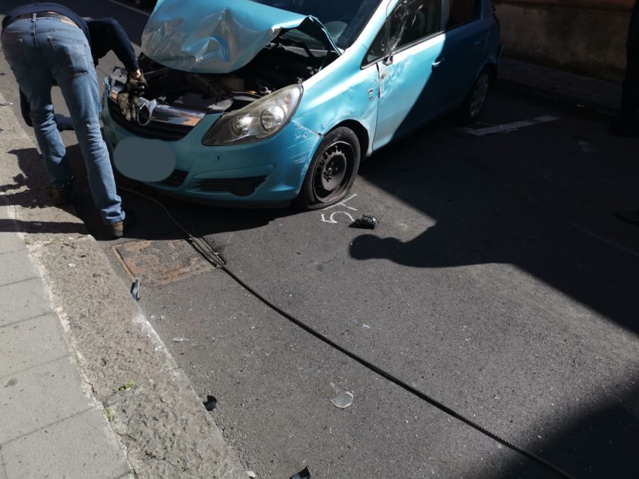 GRAVINA DI CATANIA: INCIDENTE CON TRE AUTO, NESSUN FERITO