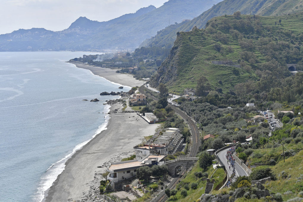 ALLA PRIMA DEL GIRO DI SICILIA BRINDA STACCHIOTTI - FOTO
