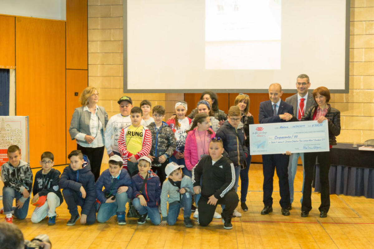 PATERNO': PREMIATI GLI STUDENTI VINCITORI DEL CONCORSO NAZIONALE “A SCUOLA DI DONO” - 