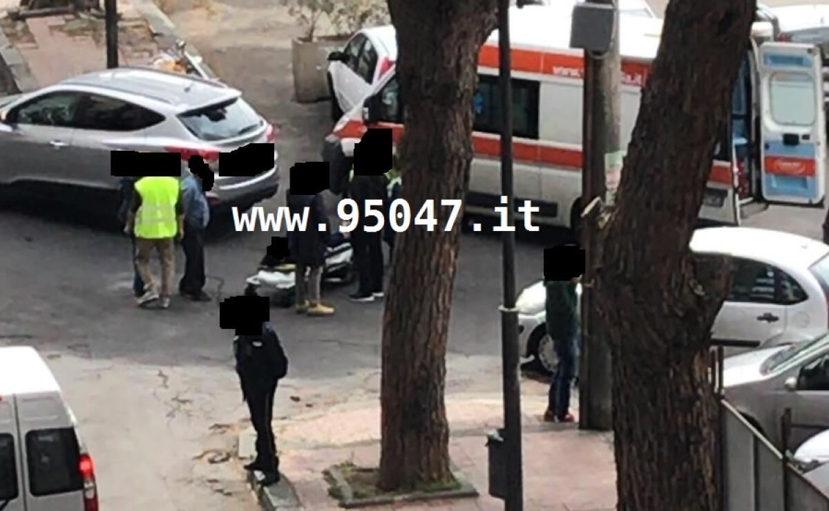 PATERNO' PEDONE INVESTITO IN VIA VITTORIO EMANUELE - 