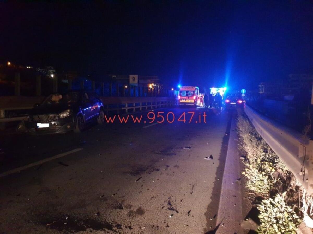 INCIDENTE SULLA SS121 NEI PRESSI SVINCOLO PIANO TAVOLA, FERITI - 