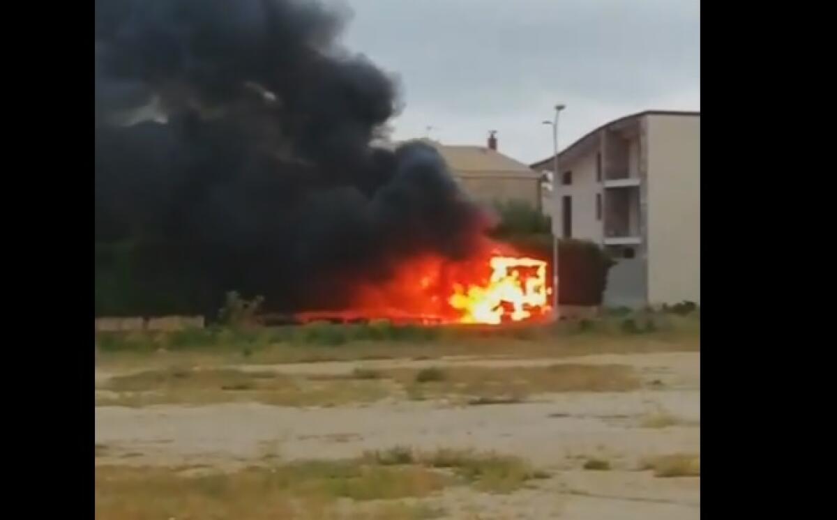 AVOLA: ESPLODE CAMION DEI PANINI, FERITI UN POMPIERE E IL PROPRIETARIO - 