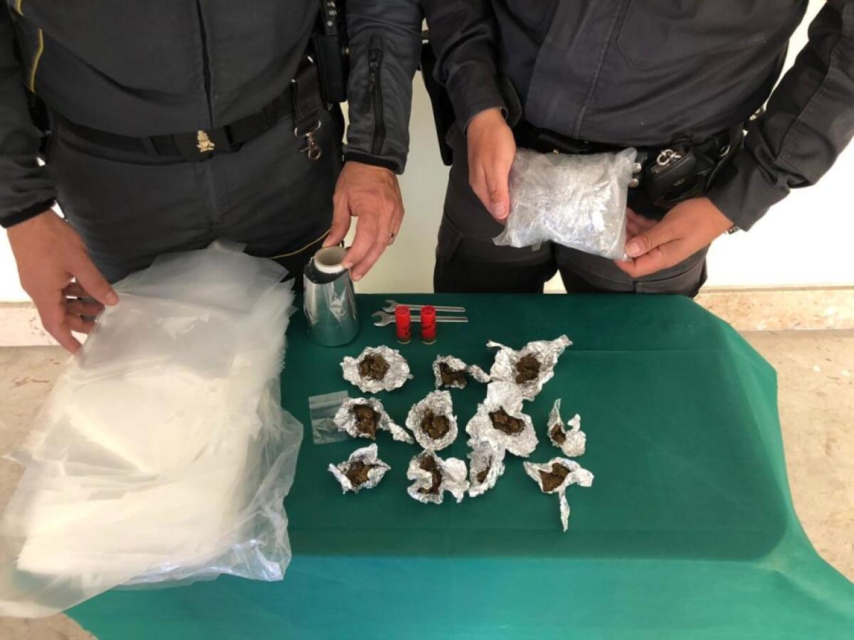 CATANIA: ARMI E SCOOTER RUBATI IN FABBRICATI ABBANDONATI - 