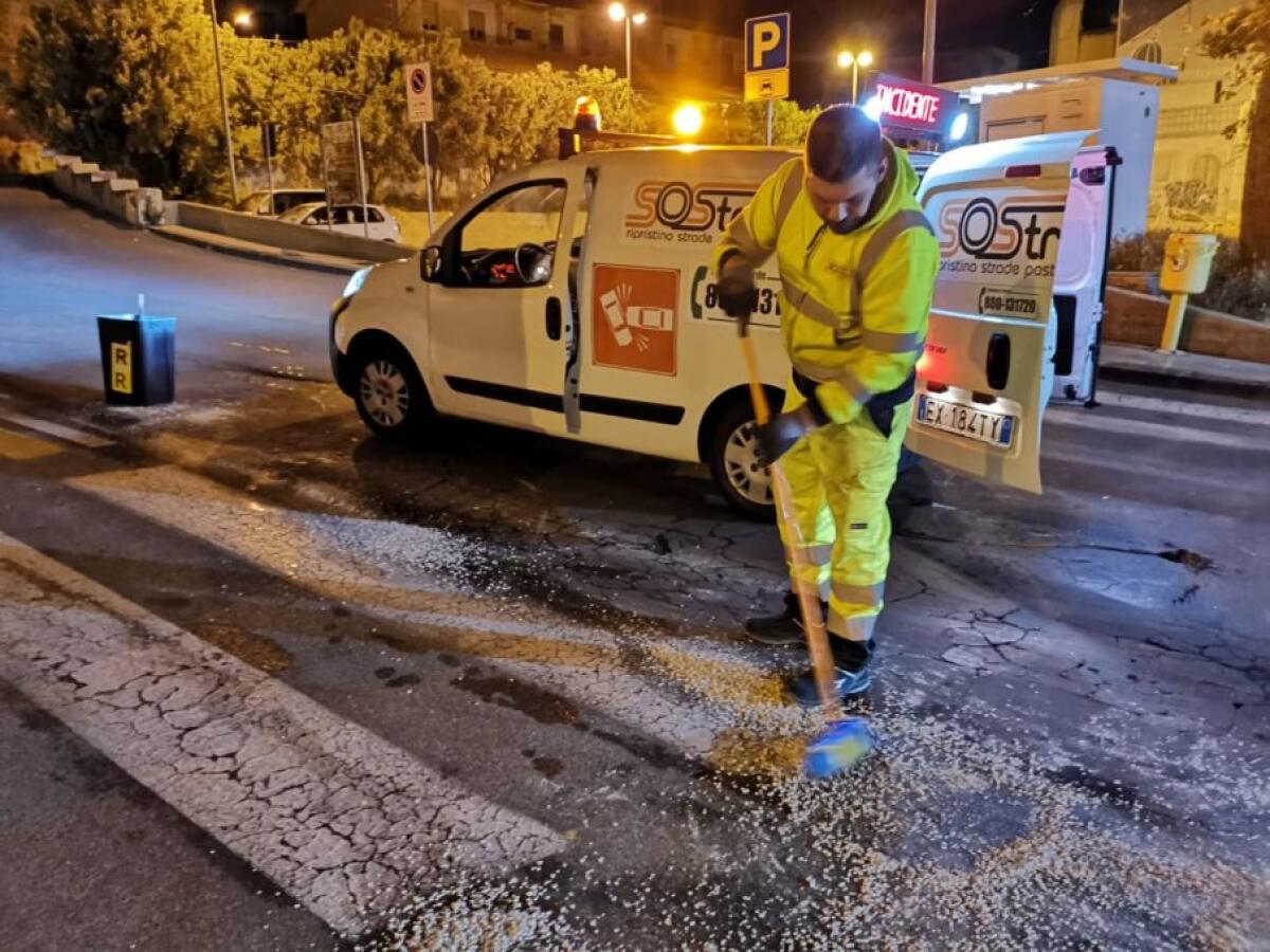 MISTERBIANCO: QUAD SI SCHIANTA CONTRO PALO, GRAVE UN RAGAZZO - 