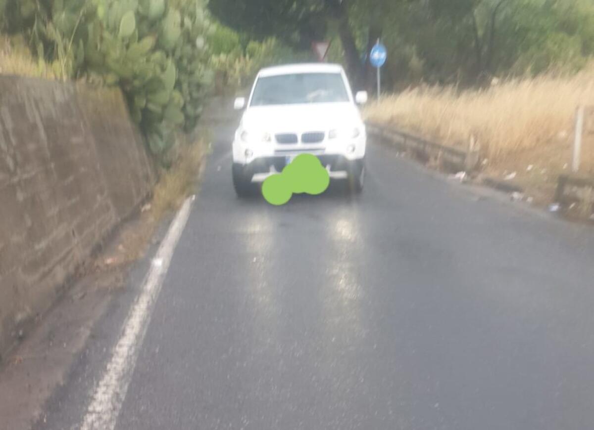 PATERNÒ EVITATO SCONTRO FRONTALE - 