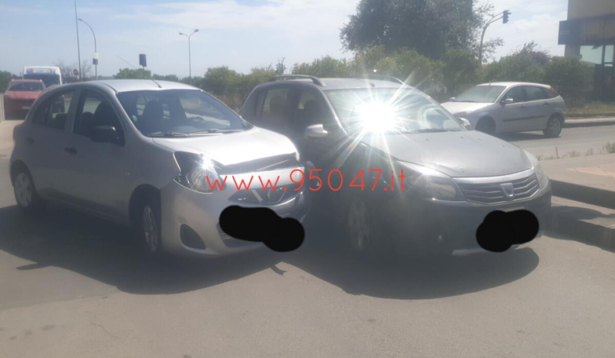 PATERNÒ: INCIDENTE A LARGO DELLA ZAGARA - 