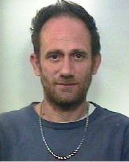 BELPASSO: SORPRESI IN GARAGE A PREPARARE LE DOSI DI DROGA: IN MANETTE