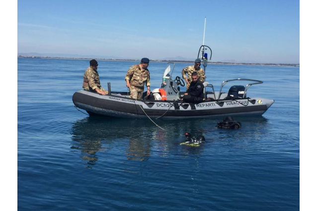 MARINA MILITARE: RIMOSSO ORDIGNO BELLICO NEI PRESSI DI CATANIA - FOTO E VIDEO