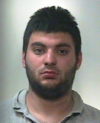 CATANIA. FUGGE A BORDO DELL’AUTO RUBATA: INSEGUITO ED ARRESTATO