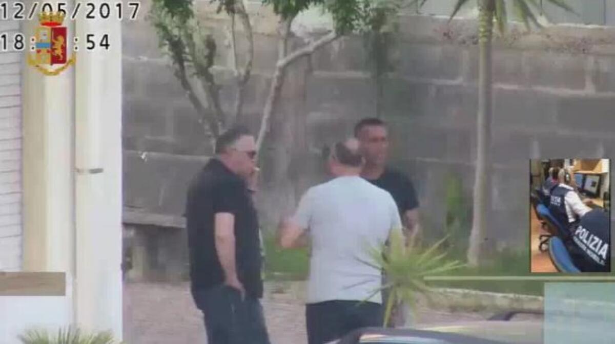 MAFIA, DROGA ED ESTORSIONI, BLITZ DELLA MOBILE DI CATANIA - 