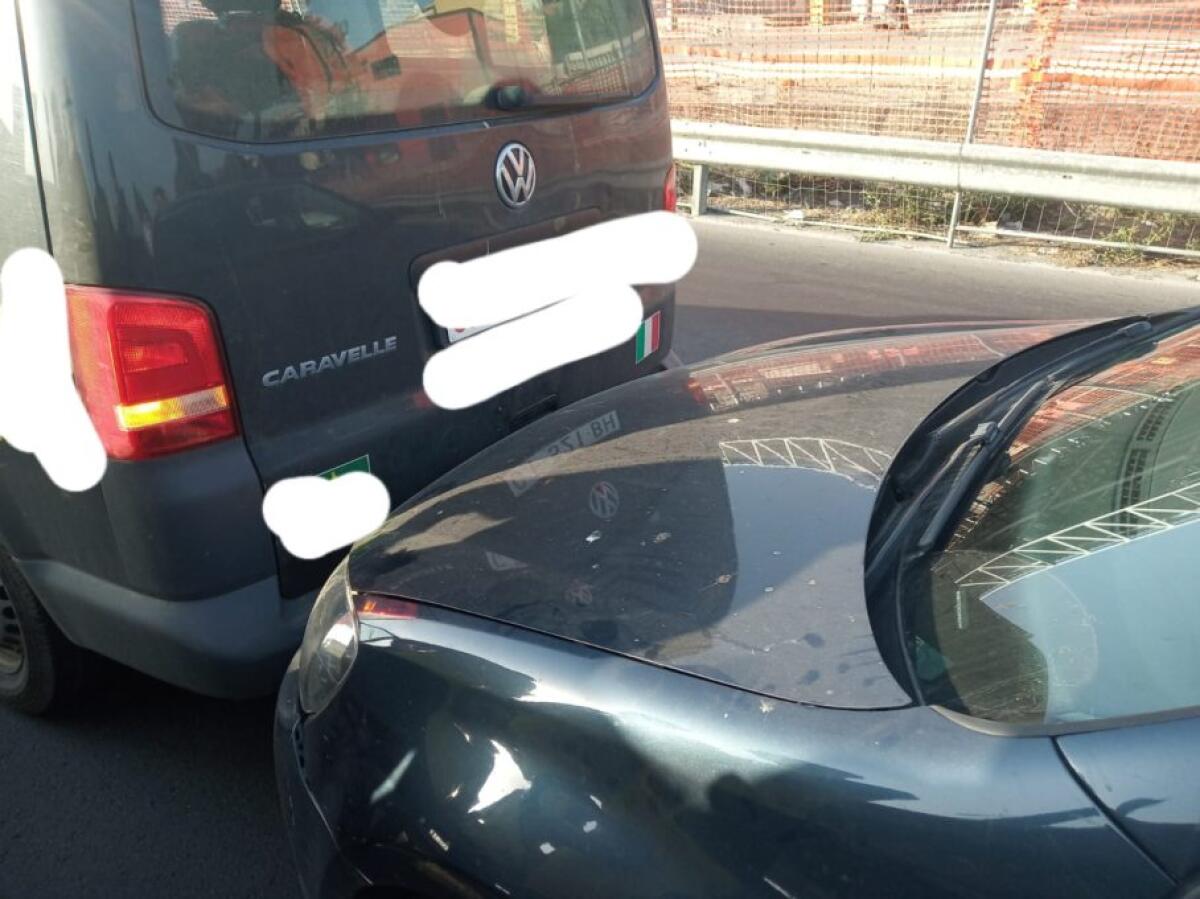 TAMPONAMENTO SULLA SS121, LUNGHE CODE DIREZIONE PATERNÒ - 