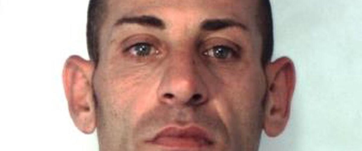 CATANIA: RAPINA UN’OTTANTENNE FACENDOLA FINIRE PER TERRA E, ARRESTATO, AGGREDISCE GLI AGENTI - 