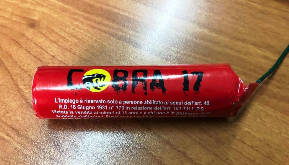 BIANCAVILLA: LANCIA PETARDO CONTRO CURVA TIFOSI OSPITI, ARRESTATO - 